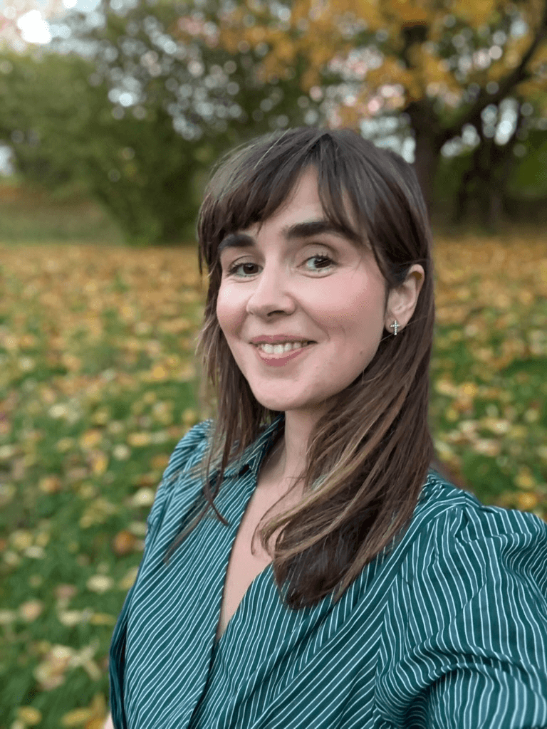 Portrait of Kari Sabine